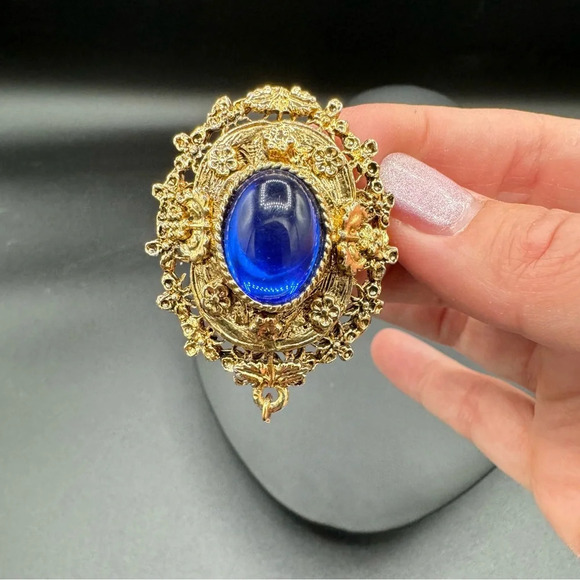 Ornate Blue Sapphire Colored Brooch with Bale - Picture 10 of 13